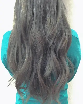 セミロング ロング 推し活専用 【派手髪】飯野ゆかりのヘアスタイル