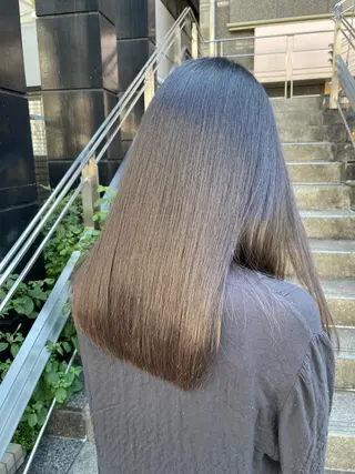 ロング ✨髪質改善特化✨副 店長椎葉信乃介のヘアスタイル