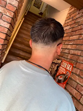 メンズ スウィーティーヘアー所属・高塩翔大 髪質改善のヘアスタイル