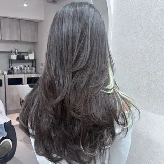 ロング armony (明治神宮前店)所属・明治神宮 ∕にこのヘアスタイル