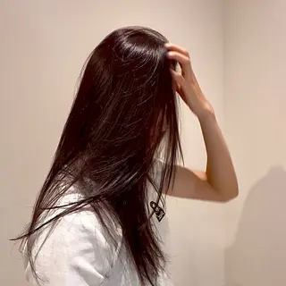 カラー RUA 🪽🤍のヘアスタイル