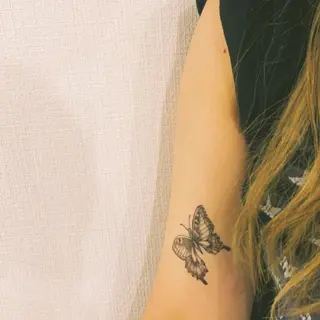 Lanhr所属・【Lanhr】 🕊aya🕊のマツエク・マツパデザイン