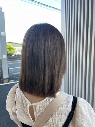 ミディアム カラー HIKARI🐈‍⬛ レイヤー×デザインのヘアスタイル