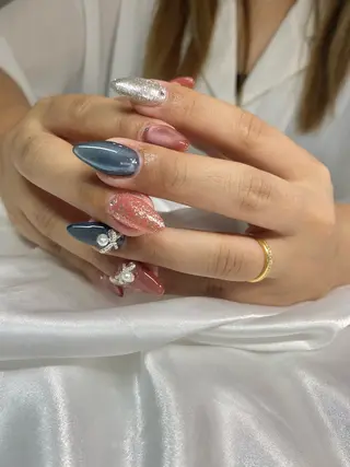 ネイル デコパーツが得意♪ ネイル/眉毛/エステの眉毛・アイブロウイメージ