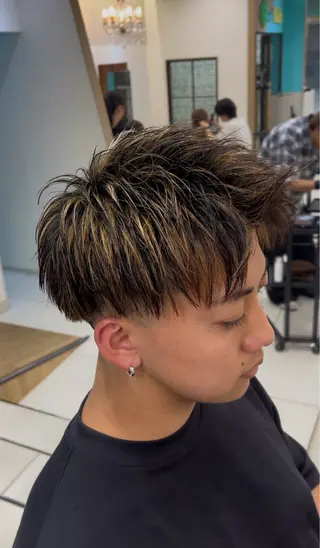 ショート カラー メンズ 星加 理希のヘアスタイル