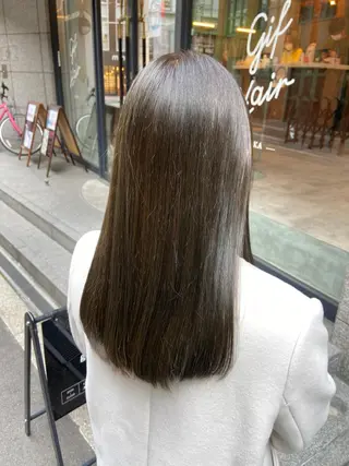ロング カラー ノイシキ サキのヘアスタイル