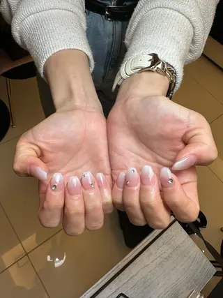 ネイル ATELIERHARLOW所属・nailist MOEのネイルデザイン