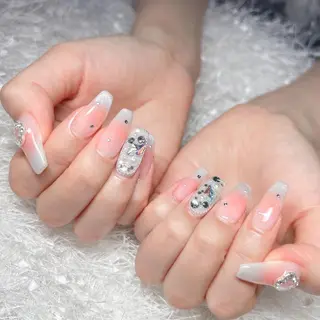 ネイル Nail&eye Belire 新宿のネイルデザイン