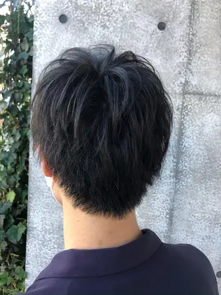 ショート メンズ エクステ／インナー カラー 礒野朱里のヘアスタイル