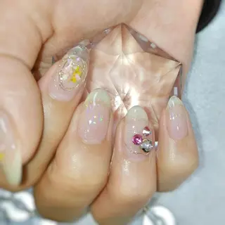 ネイル 柴崎 美幸のネイルデザイン