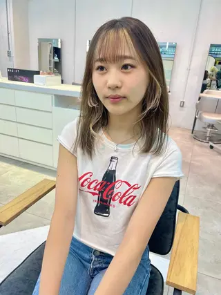 カラー 🎀ボブ＋ハイトーン シュカ👶🏻のヘアスタイル