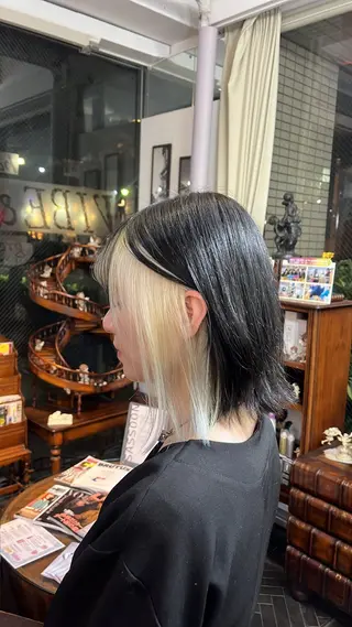 ショート デザインカラー/ ブリーチ/コーンロウのヘアスタイル