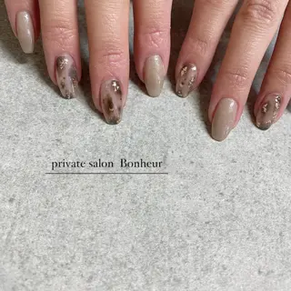 ネイル BONHEUR Annaのネイルデザイン