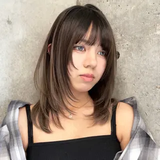 ミディアム 【ブリーチ1回】 薬剤ヲタクひろのヘアスタイル