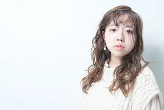 ロング 勝沼 佑季のヘアスタイル