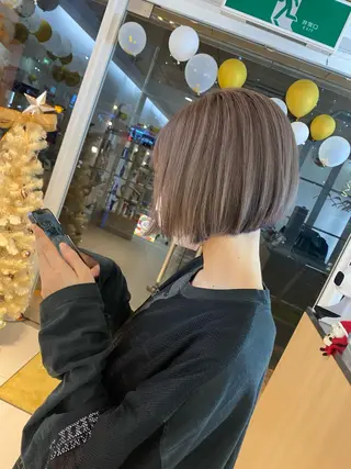 ショート カラー 🍀透明感抜群🍀/ ハイトーンカラーのヘアスタイル