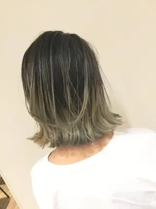 ショート カラー AMI Hair  supply所属・髪質改善カラー 韓国風レイヤーのヘアスタイル