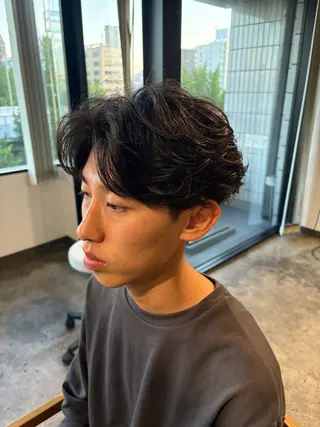 ショート パーマ メンズ become men's hair 名駅店所属・名駅/フェザーパーマ 韓国ヘア/森岡のヘアスタイル
