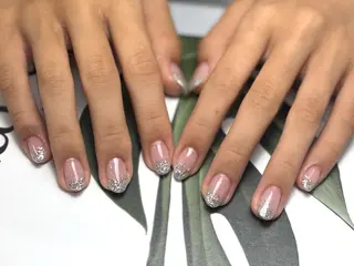 ネイル BOTA所属・Elle 🩵のネイルデザイン