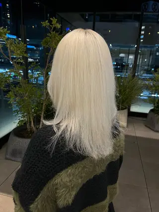 カラー Violet 横浜店所属・Violet 岡本 葵のヘアスタイル