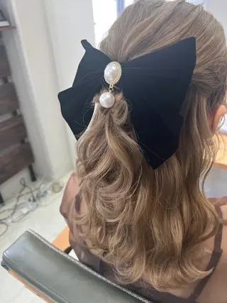 セミロング ヘアアレンジ 山室 敬義のヘアスタイル