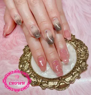 ネイル CROWN プライベートサロンのネイルデザイン