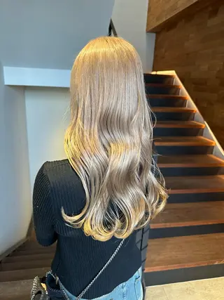 ロング Null 表参道所属・岩下昂世/ ハイトーン/デザインのヘアスタイル