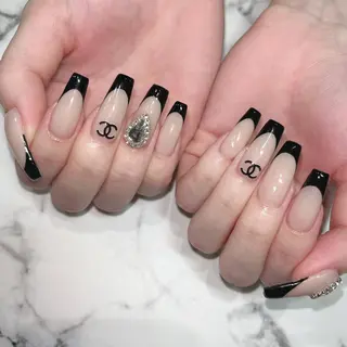 ネイル NEO Beauty Salon所属・𝐍𝐄𝐎 𝐉𝐔𝐑𝐈のネイルデザイン