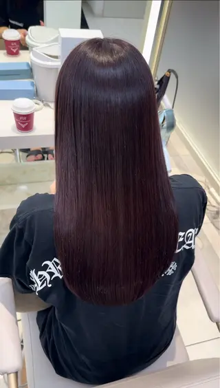 ロング 𝐑𝐞𝐨/透明感 𝐜𝐨𝐥𝐨𝐫のヘアスタイル