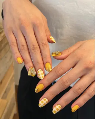 ネイル Nes.Nail所属・Miyagi Asamiのネイルデザイン