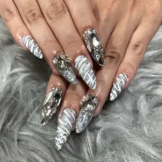 ネイル NAIL SALON Eclat しほのネイルデザイン