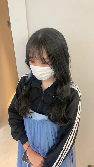 ロング カラー ayano / 透明感・くすみカラーのヘアスタイル