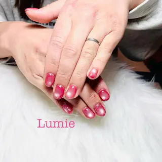ネイル Lumie所属・Lumie 岡田のネイルデザイン