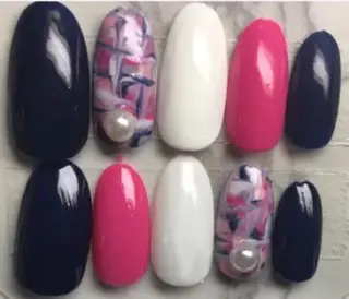 ネイル ゲン レイカのネイルデザイン