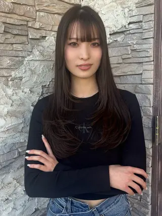 ロング 韓国レイヤー✨/ 透明感カラー💙のヘアスタイル