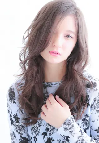 ロング カラー Days 透明感カラーのヘアスタイル