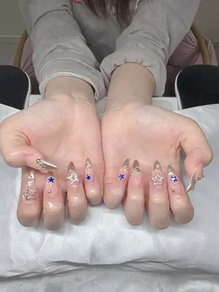 ネイル Lee Ainのネイルデザイン