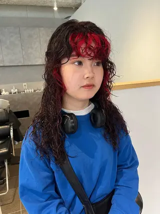 セミロング カラー パーマ 桃果 momokaのヘアスタイル