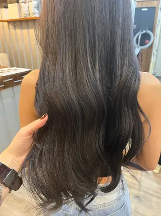 カラー G.O.A.T hair所属・Karen ✂︎GOAThairのヘアスタイル