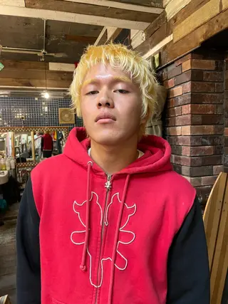 ショート カラー メンズ 里見 颯太のヘアスタイル