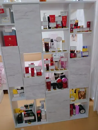 メンズ Beauty Salon Luana所属・Luanaまつパ脱毛 ハーブピーリング眉毛のマツエク・マツパデザイン