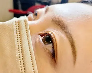 マツエク・マツパ 関口 友菜のヘアスタイル