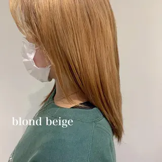 セミロング カラー ミディアムパーマ /癖毛パーマのヘアスタイル