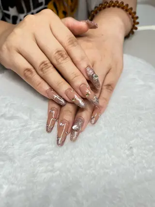ネイル nail.salon .Reversalのネイルデザイン