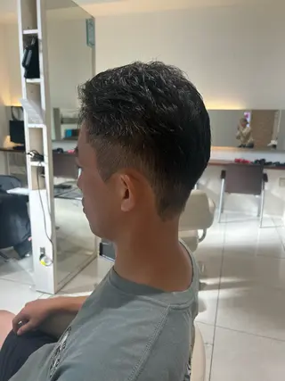 ショート メンズ 窪田 百花のヘアスタイル