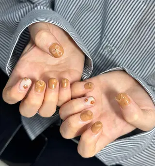 ネイル LAVISH nanamiのネイルデザイン