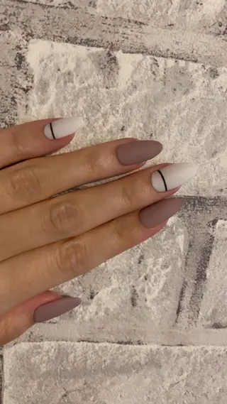 ネイル マルサンカクシカク所属・○△□ 守口市のネイルデザイン