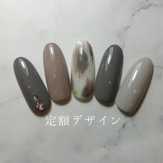 ネイル 柴田 彩のネイルデザイン