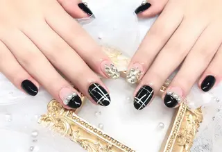 ネイル マジックミラー所属・マジック ミラーのネイルデザイン