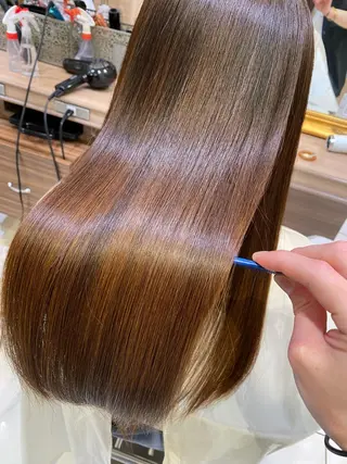 ロング 美髪縮毛矯正 穴見太伍のヘアスタイル